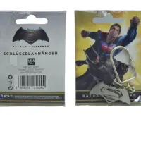DC Set: Justice League Thermobecher 450 ml + Batman vs Superman Anhänger